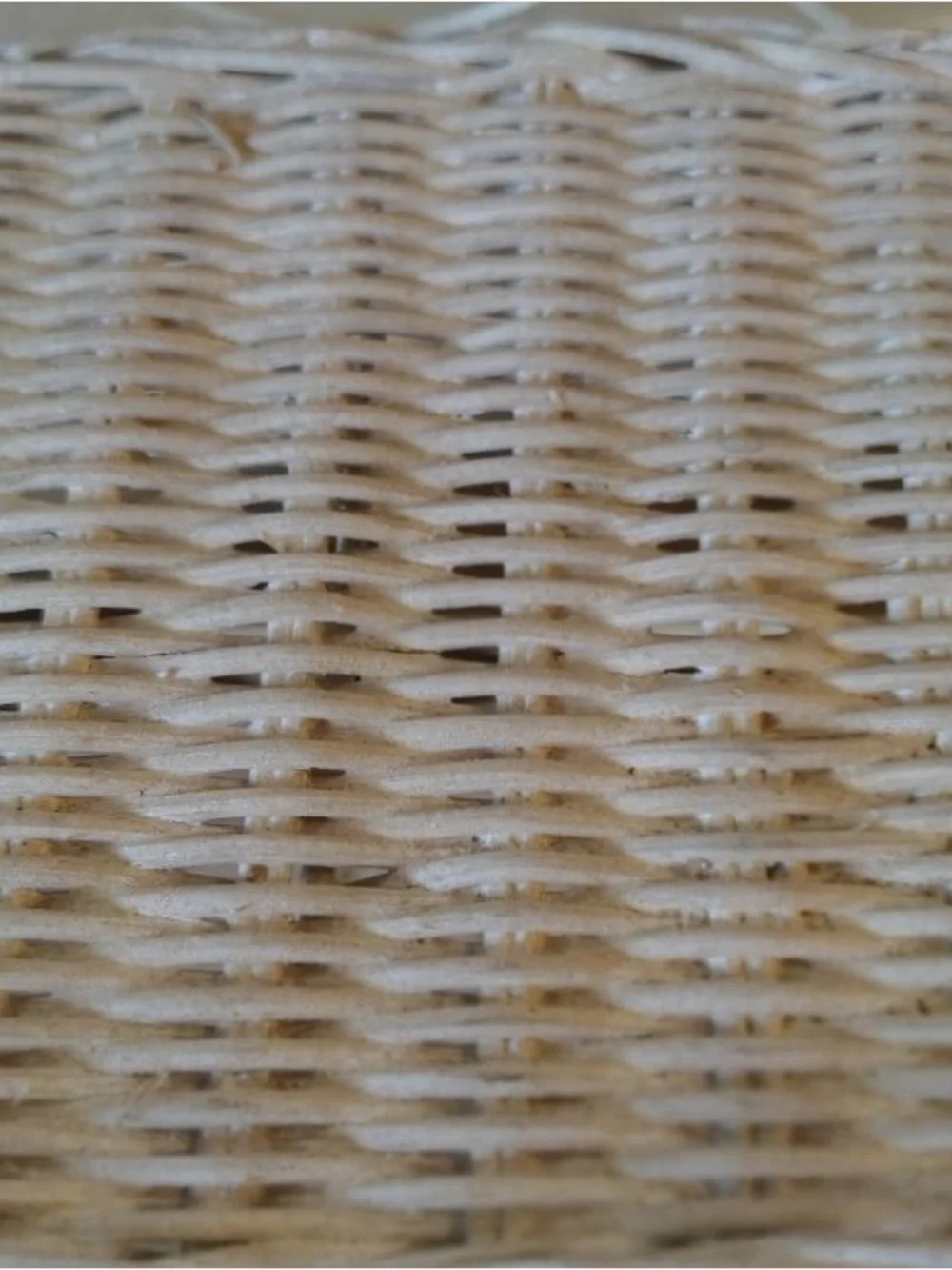 Vtg Wicker Rattan & Wire 2 Tiered Shelf White Hanging Coastal Cottage Seashells